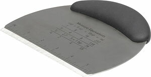 Degskrapa halvcirkel 16 cm Patisse